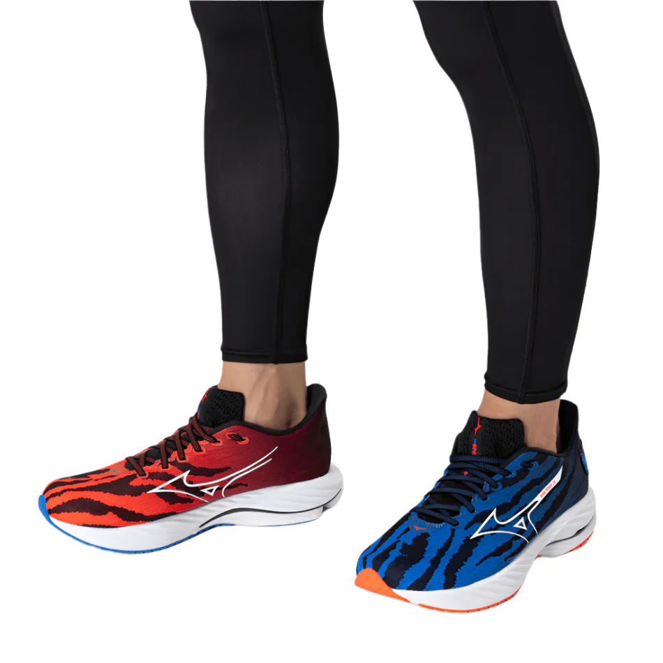 Mizuno Unisex Wave Rider 28 Running Shoes in Oni Demon Mizuno Ignition Red/White/Baseball Blue SS25 - Image 4